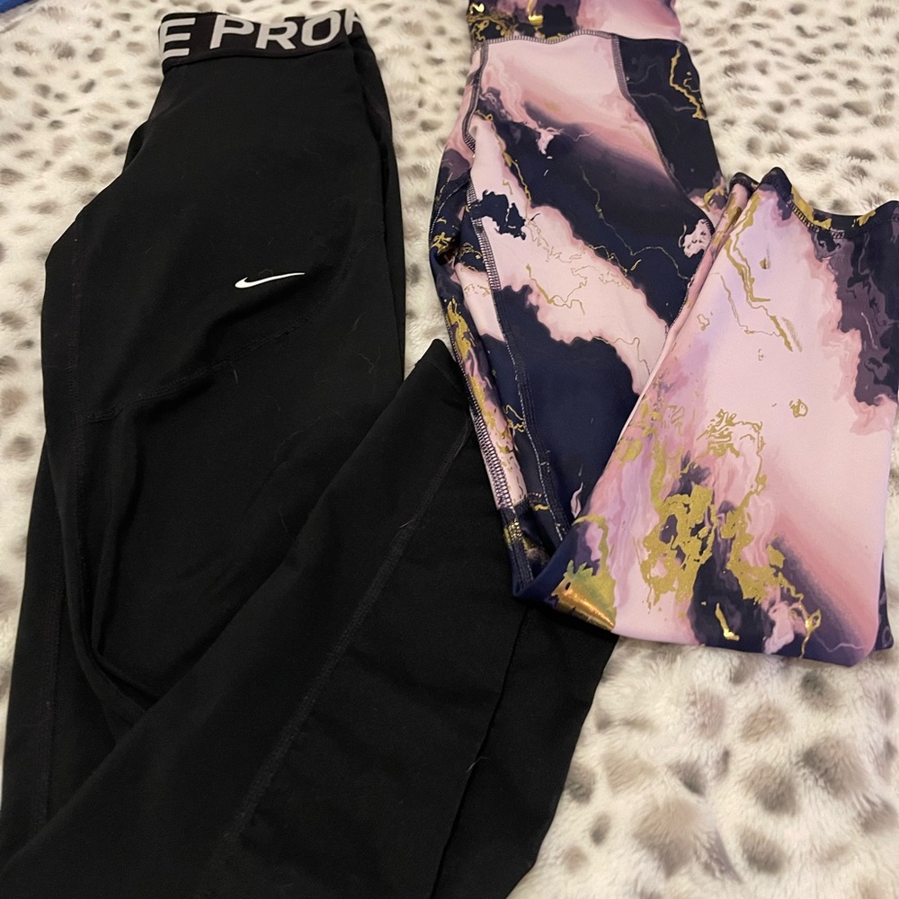 SOLD🤍✌🏻 - Picture 2 of 4